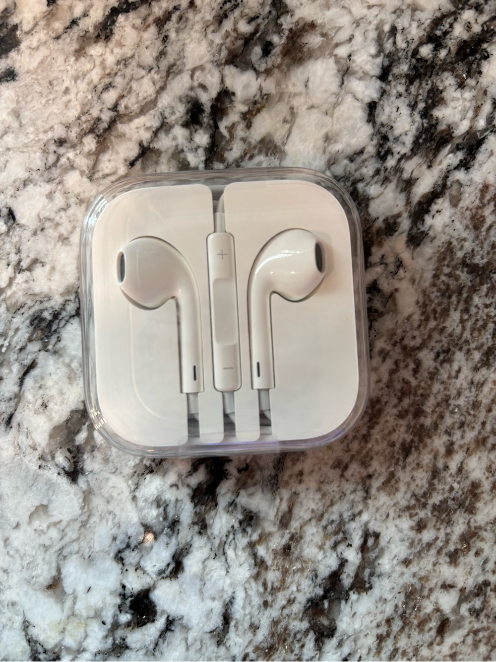 Brand New Sealed Apple EarPods 3.5mm Jack Headphones with Mic - 2 available!